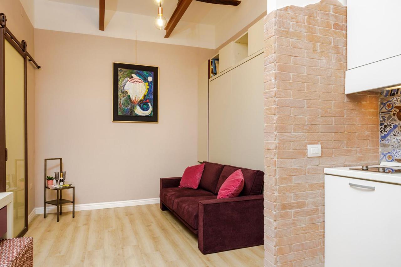 Vicky'S Luxury Guesthouse Napoli Eksteriør billede