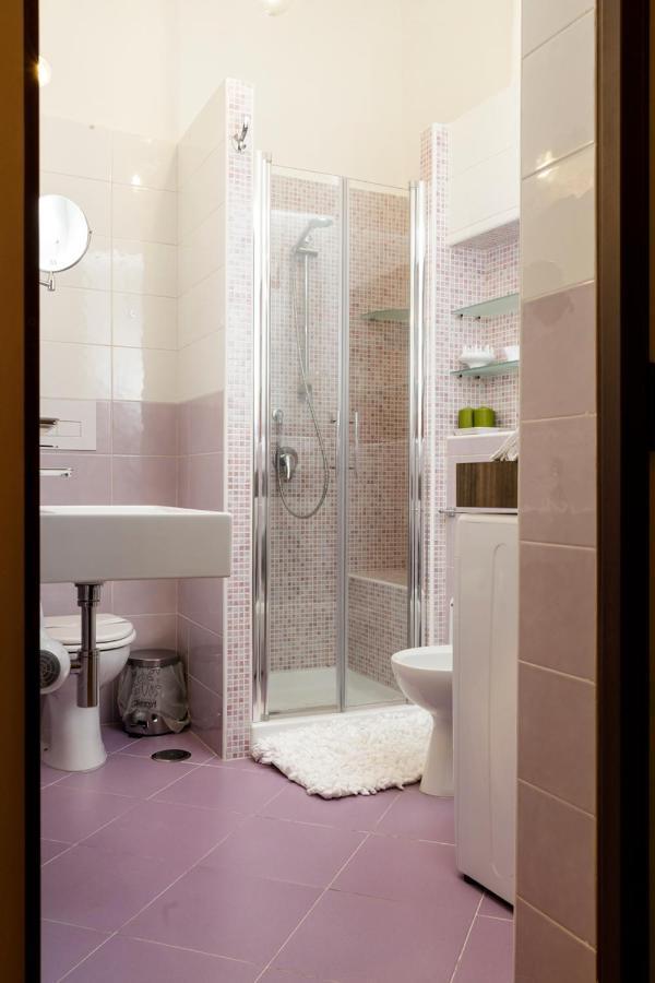 Vicky'S Luxury Guesthouse Napoli Eksteriør billede